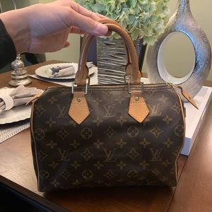 Louis Vuitton Speedy 25